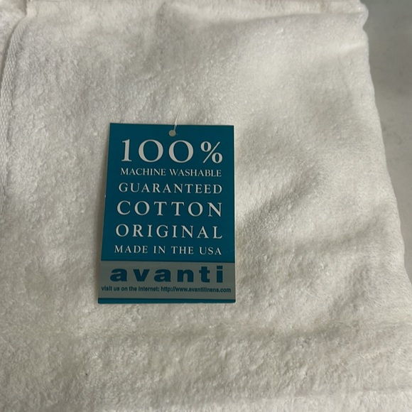 Brand new 3 piece towel set - Picture 5 of 5